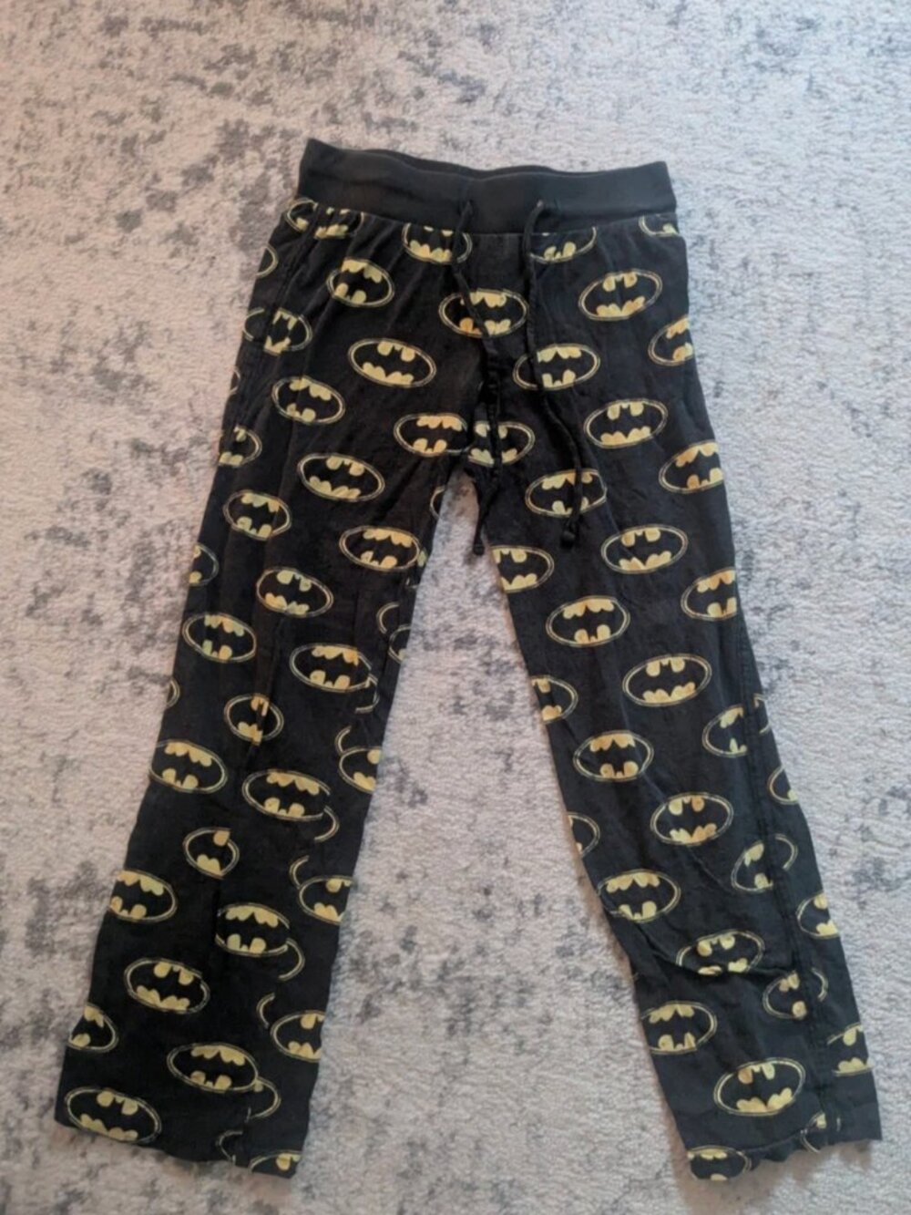 Batman Batgirl Print Capri Black & Yellow Pajama Pants